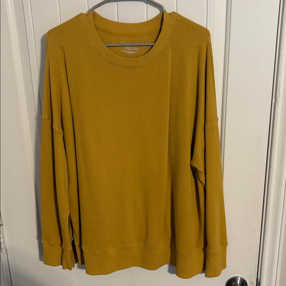 Time and Tru Mustard Crewneck Sweater